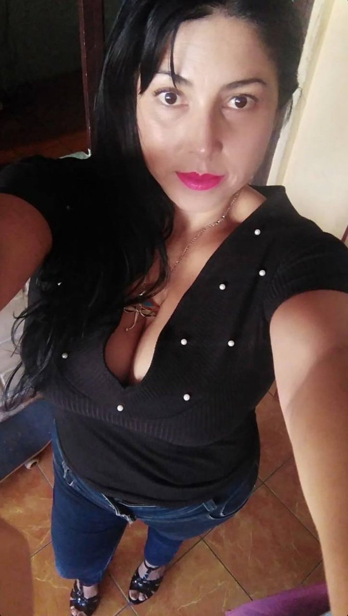 INSECTOXX's tweet photo. Aporte de un seguidor que se follo a su mamá  #incestoconmamá #incestohijomamá #incestomãe #incesto #culona #milf #hot #chudai https://t.co/cwgVCQMF8t