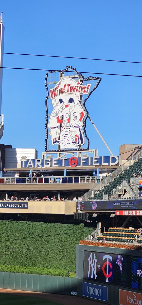 ColleenNYYfan's tweet photo. Ballpark #19 #targetfield https://t.co/SC4I876U0i