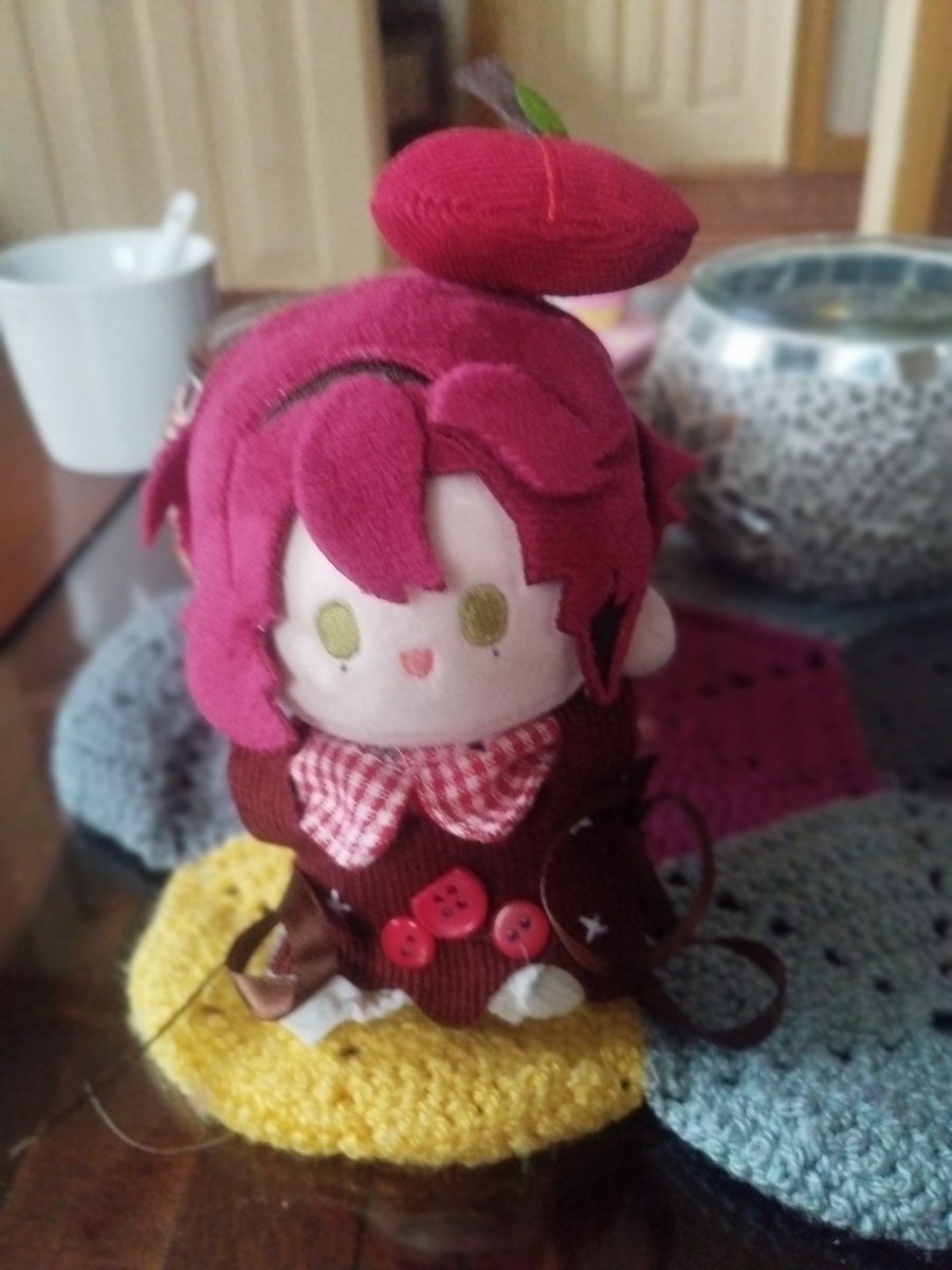 Zer0_LiFFe's tweet photo. I bought clothes for my Heizou!! Look at his little strawberry bag. 😊 https://t.co/IWLWVovK2t