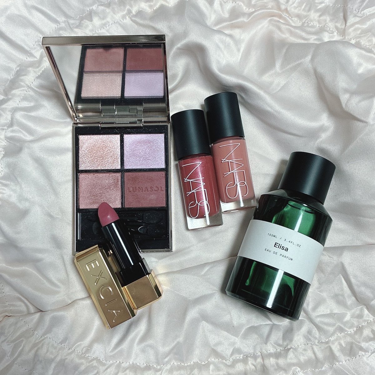 Autumn56092259's tweet photo. #LUNASOL
20 Icy Sugar
#NARS
06005 ORGASM CRUSH
05911 BEHAVE
#EXCIA
04 ローズ ミスト
#MARIEJEANNE
Elisa
#今日のメイク
#今日の香水 https://t.co/9gHAHJ70zM