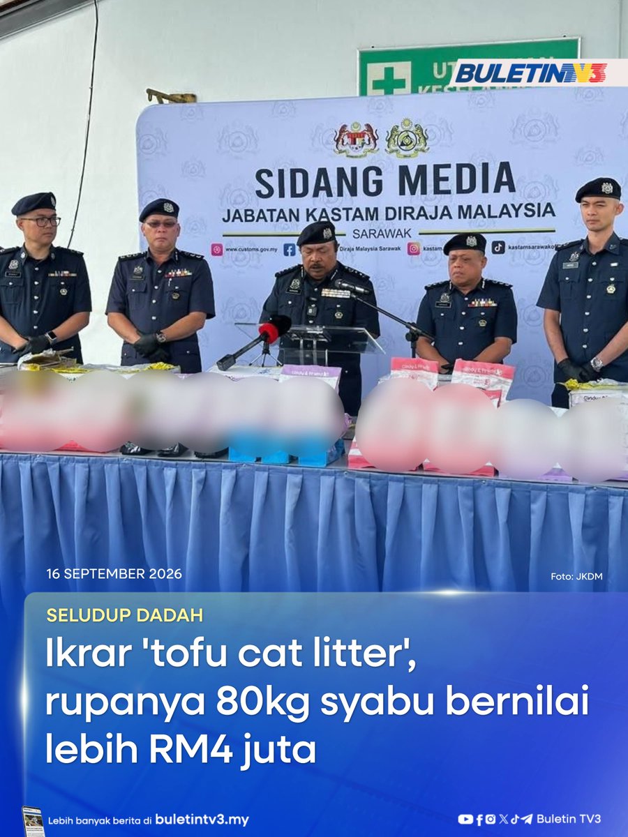 BuletinTV3's tweet photo. SELUDUP DADAH | Cubaan menyeludup 80.35 kilogram (kg) syabu bernilai RM4.01 juta menggunakan perkhidmatan kurier dengan bungkusan yang diikrarkan sebagai ‘tofu cat litter’ digagalkan oleh Jabatan Kastam Diraja Malaysia (JKDM) Sarawak.

#BuletinTV3 #JKDM #Sarawak #PenyeludupanDadah

Berita penuh di https://t.co/AZyhr5FHjN