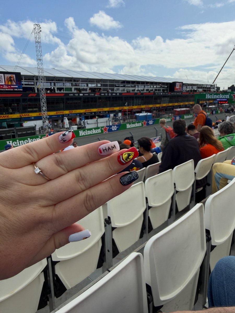 HedwigLesslie's tweet photo. Another year, another Zandvoort F1. This time with spectacular tickets. Rain or shine, it was perfect. https://t.co/fVClL0KCKi
