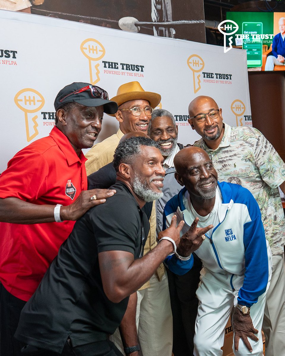 playerstrust tweet picture