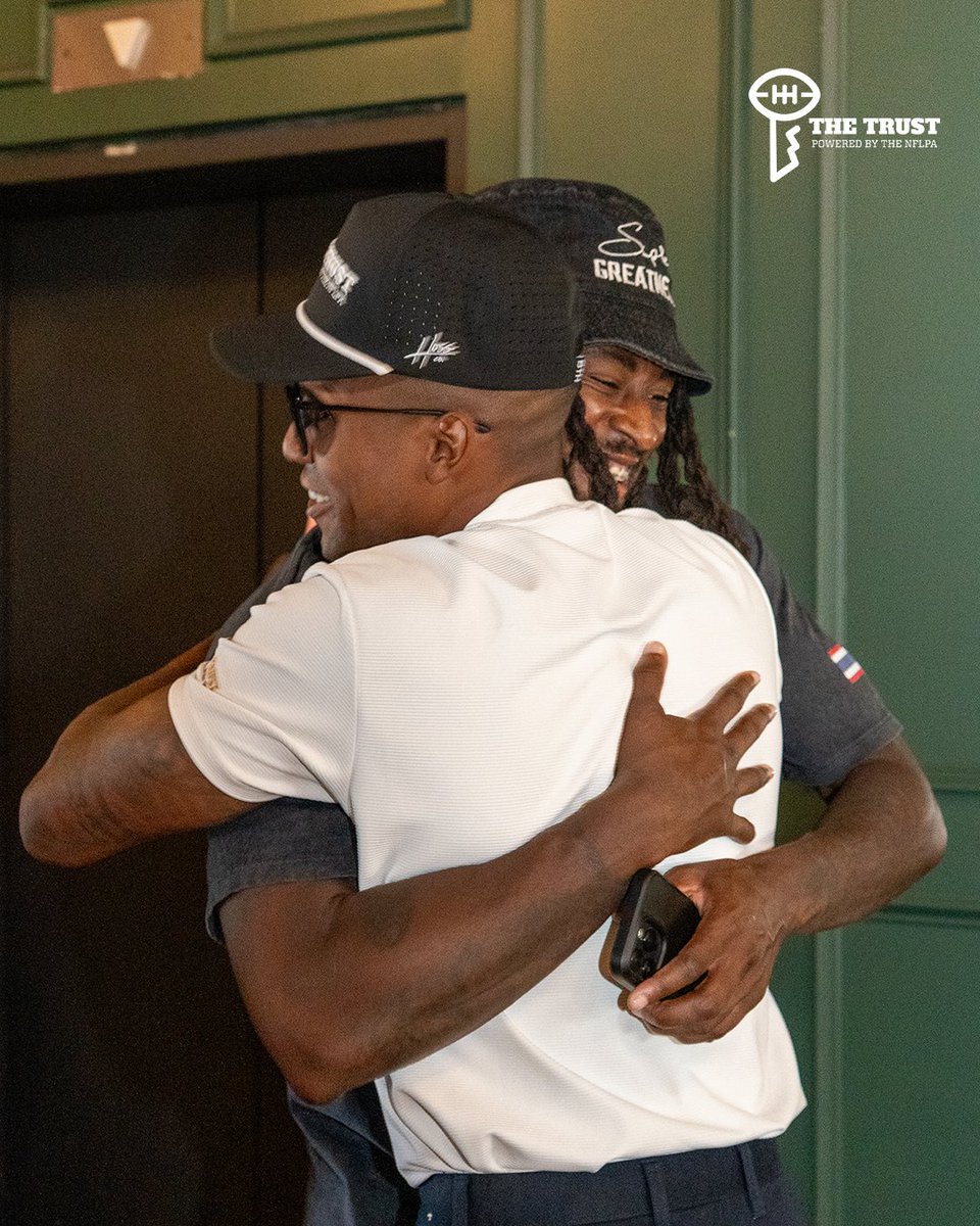 playerstrust tweet picture