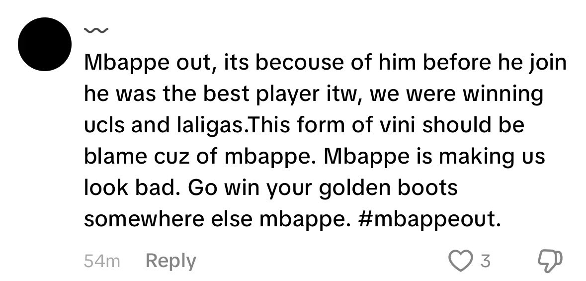 MrRunDatBag's tweet photo. So it’s Mbappe’s fault that Vini can’t score an open 1v1 against the keeper, please Madrid fans don’t be like this guy #realmadrid #madridistas https://t.co/LL7kHOZ9TW
