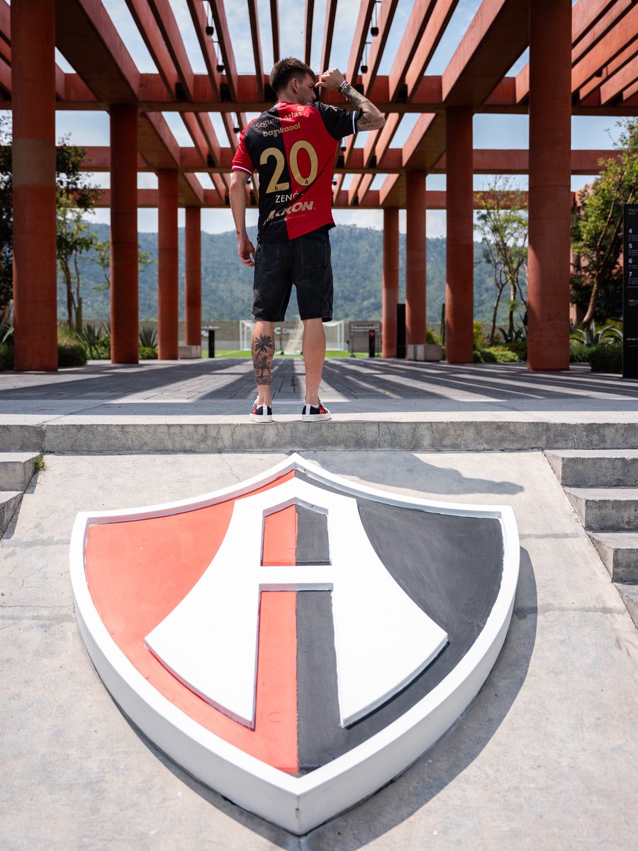 AtlasFC's tweet photo. Firmado y oficialmente Rojinegro. 😮‍💨✍️

¡Bienvenido a casa, Kevin Zenón! ❤️🖤

#ParaLaFielPorLaFielYConLaFiel https://t.co/sUOnG2UOJH