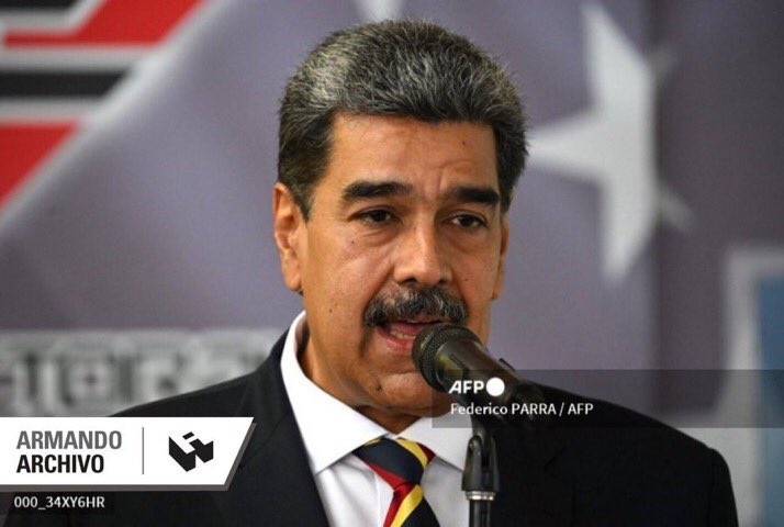 ArmandoInfo's tweet photo. Maduro atribuyó a Saab una lucha épica en la que los medicamentos debían “triangularse” hasta en 6 países antes de llegar a Venezuela. Sin embargo, documentos confirmaron que la mercancía se despachó directamente desde India hasta Caracas con sobreprecios https://t.co/x6KyzYex9W #ArmandoHistorias2025