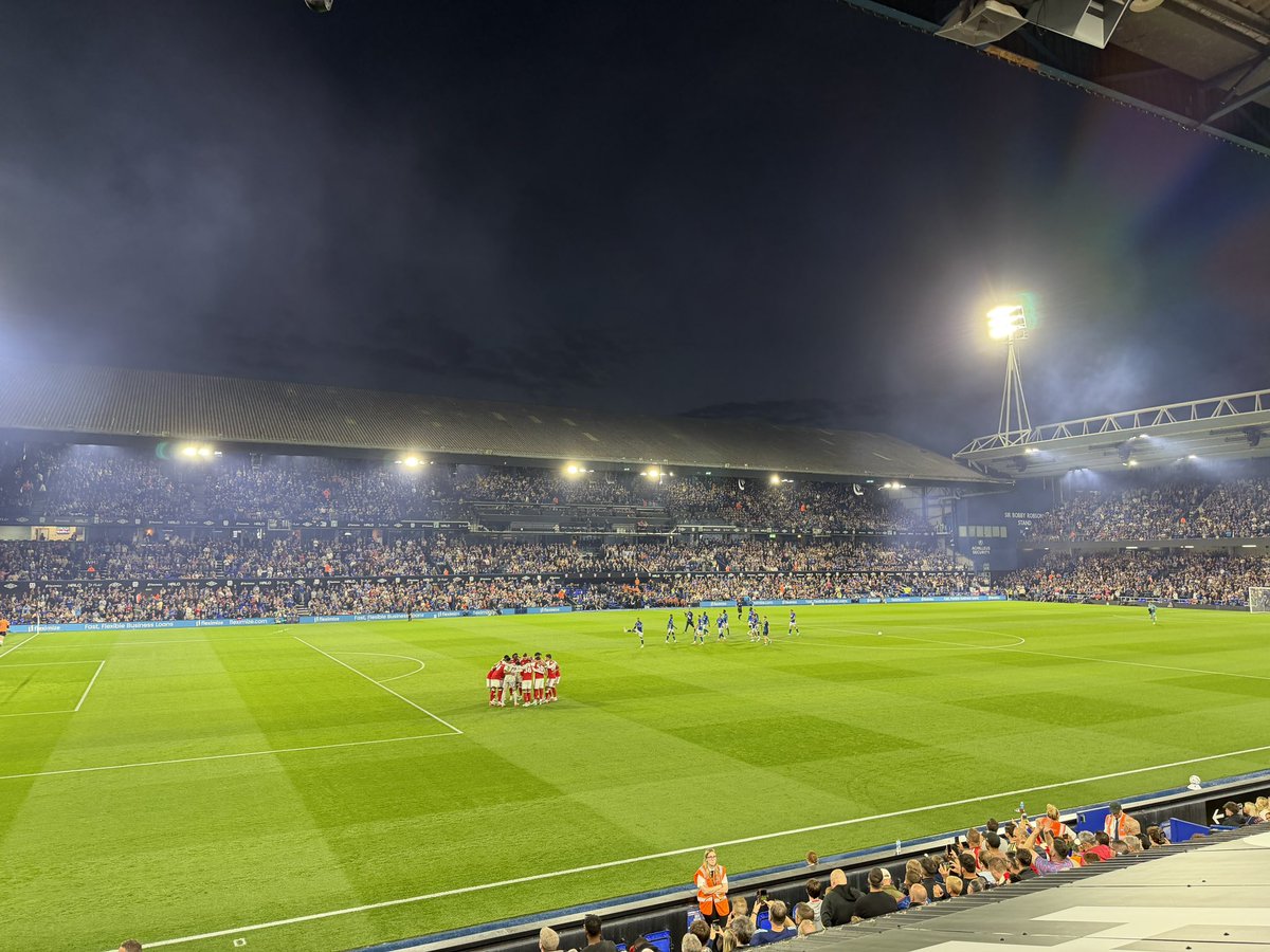 user598745's tweet photo. The Arsenal https://t.co/iF8Ci7CHXp