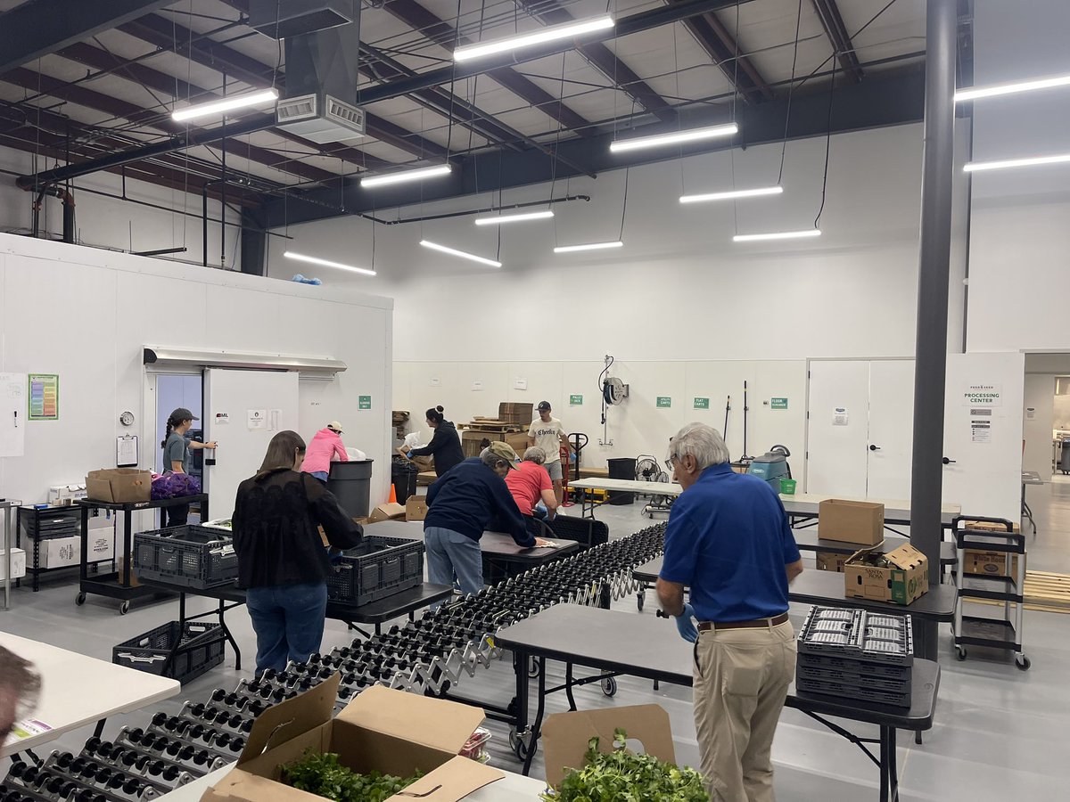 plasticboss's tweet photo. It was a great day volunteering and our local Feed and Seed packing food boxes with friends. 

Giving back to my community has always been an important part of our lives.

@CheekyTeesLLC https://t.co/bdOqMKhkWc