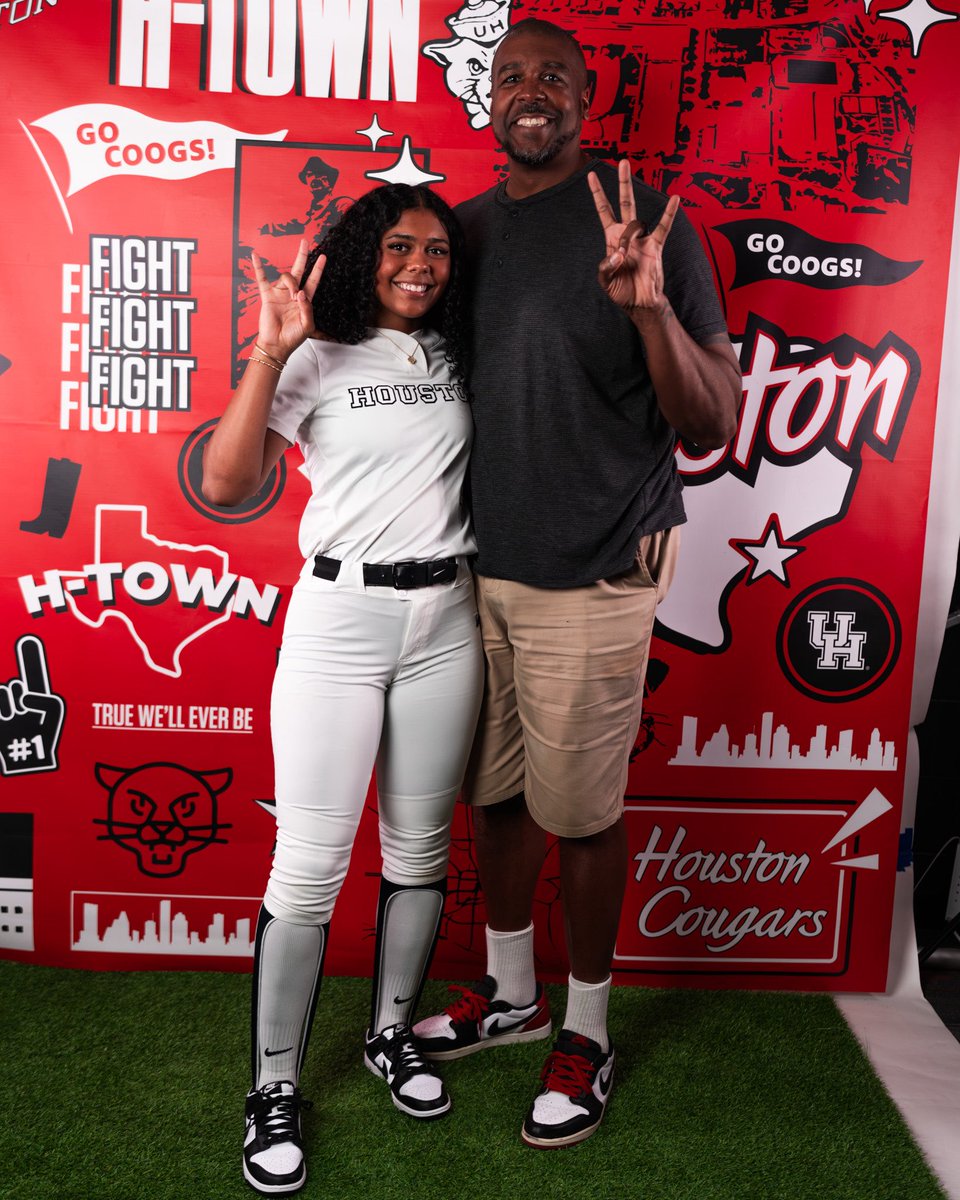 Rylie_Hicks2028's tweet photo. I’m so excited to announce my commitment to the University of Houston! Grateful for my family, coaches, teammates, and everyone who has supported me along the way. Thank you to Coach Schoony and the Houston staff for believing in me!

GO COOGS! ❤️🐾
@CSchoony11 @BuechnerBen @UHCougarSB