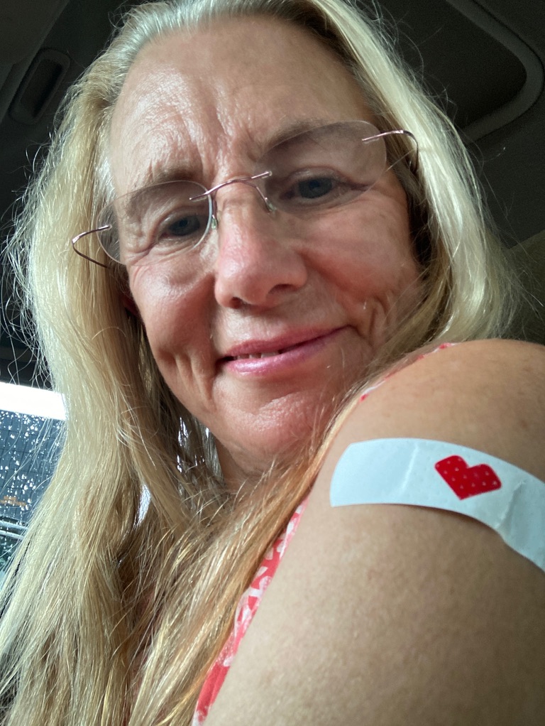 frogess33's tweet photo. Novavax (SANOFI-PASTEUR) now onboard!