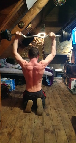 Fullpower1983's tweet photo. 70kg a la barre https://t.co/DOJZoSLuI5