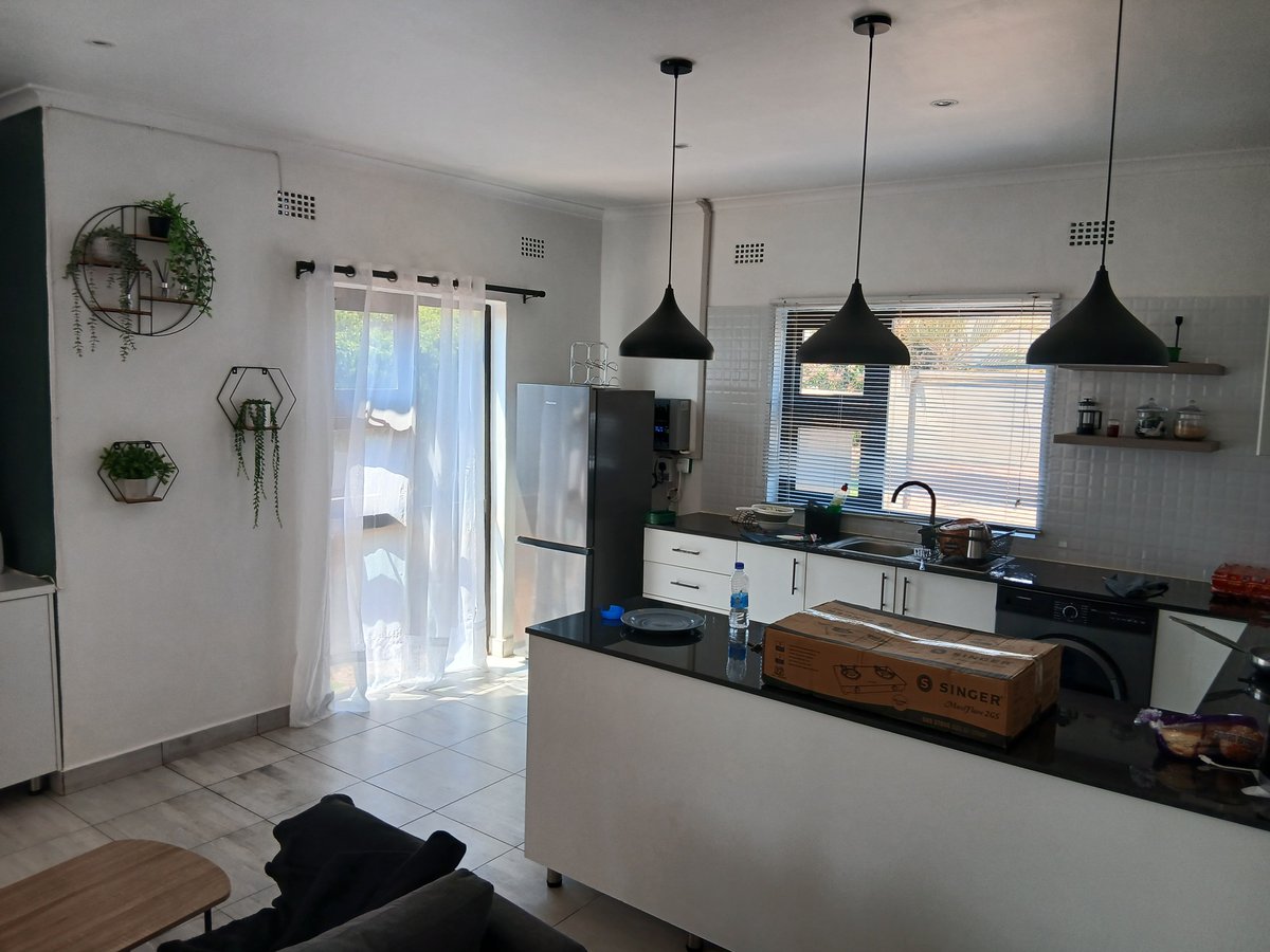 Hopemalopa's tweet photo. Just had an amazing stay at Ndawo Villas — easily one of the best Airbnbs in Area 10 Lilongwe 🏡

The reviews across different platforms speak for themselves. Highly recommend checking them out.
IG: https://t.co/fjNxJf1wRT
📧 Ndawoestate@gmail.com
📞 099 6767 884 https://t.co/w5VMqFMqsT