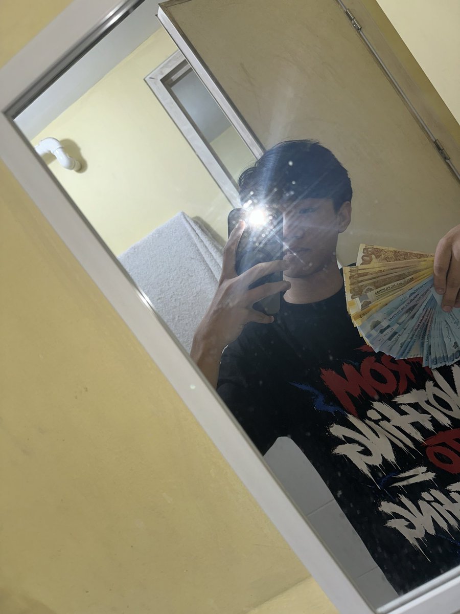 xelnaj31's tweet photo. 🤑🤑🤑 https://t.co/Qz5JSE2nMD