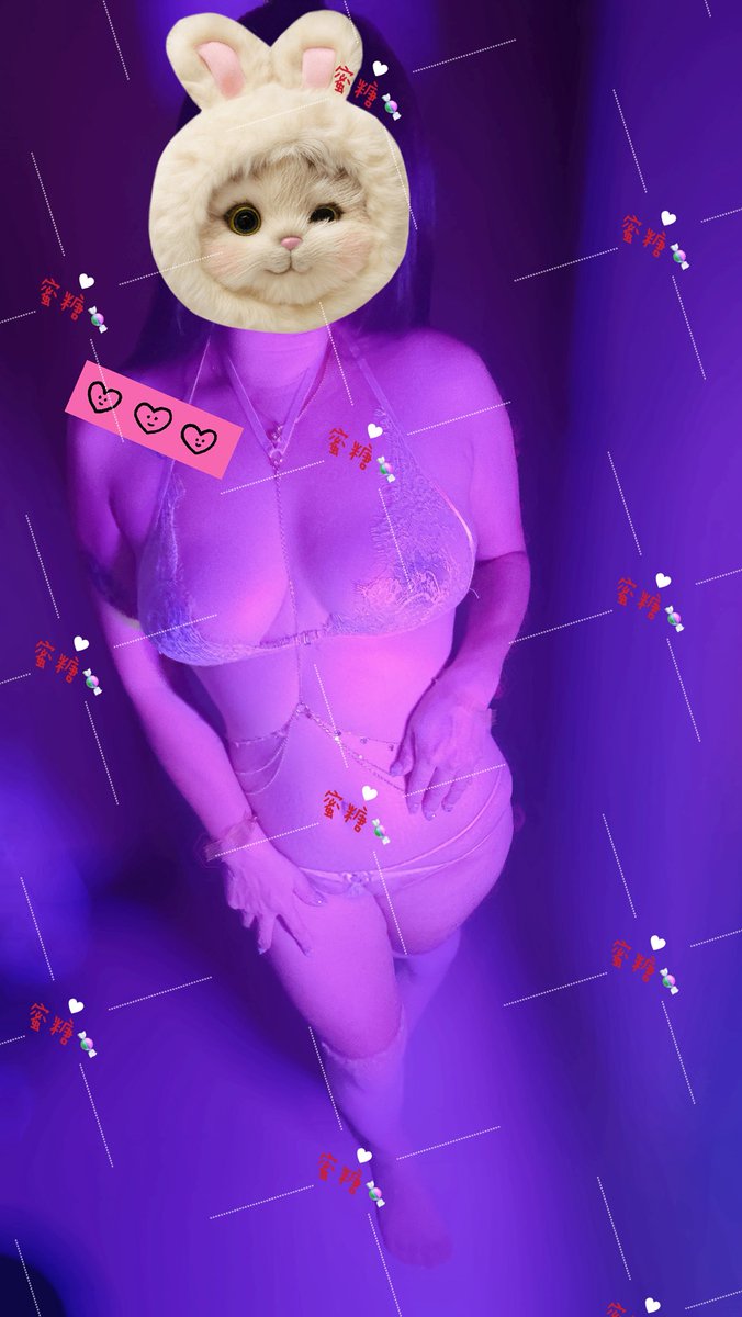 candy8829sweet's tweet photo. 為了出去玩買了補光��
但發現氣氛蠻好的
只好誘惑一下史蒂夫🫣

肚子有修圖過的肉肉🤣

#肉肉的蜜糖好餓
#肉肉女
#同房換不換 
#夫妻情侶聯盟 https://t.co/i3YY3sYshj