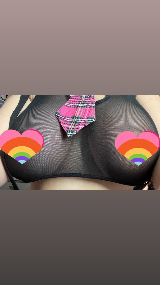 Estefaniaa913's tweet photo. Feeling extra naughty tonight 😈 https://t.co/5AudJ4NUKR

#bigtits #hugenaturaltits #bigboobs #tetasgrandes #curvy #bbw #thick #slutty https://t.co/3ss50AopwP