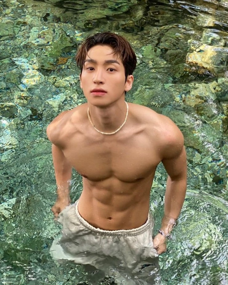 the_itdads's tweet photo. Sangyeon - THE BOYZ
#SANGYEON #THEBOYZ https://t.co/3QtgGKffec