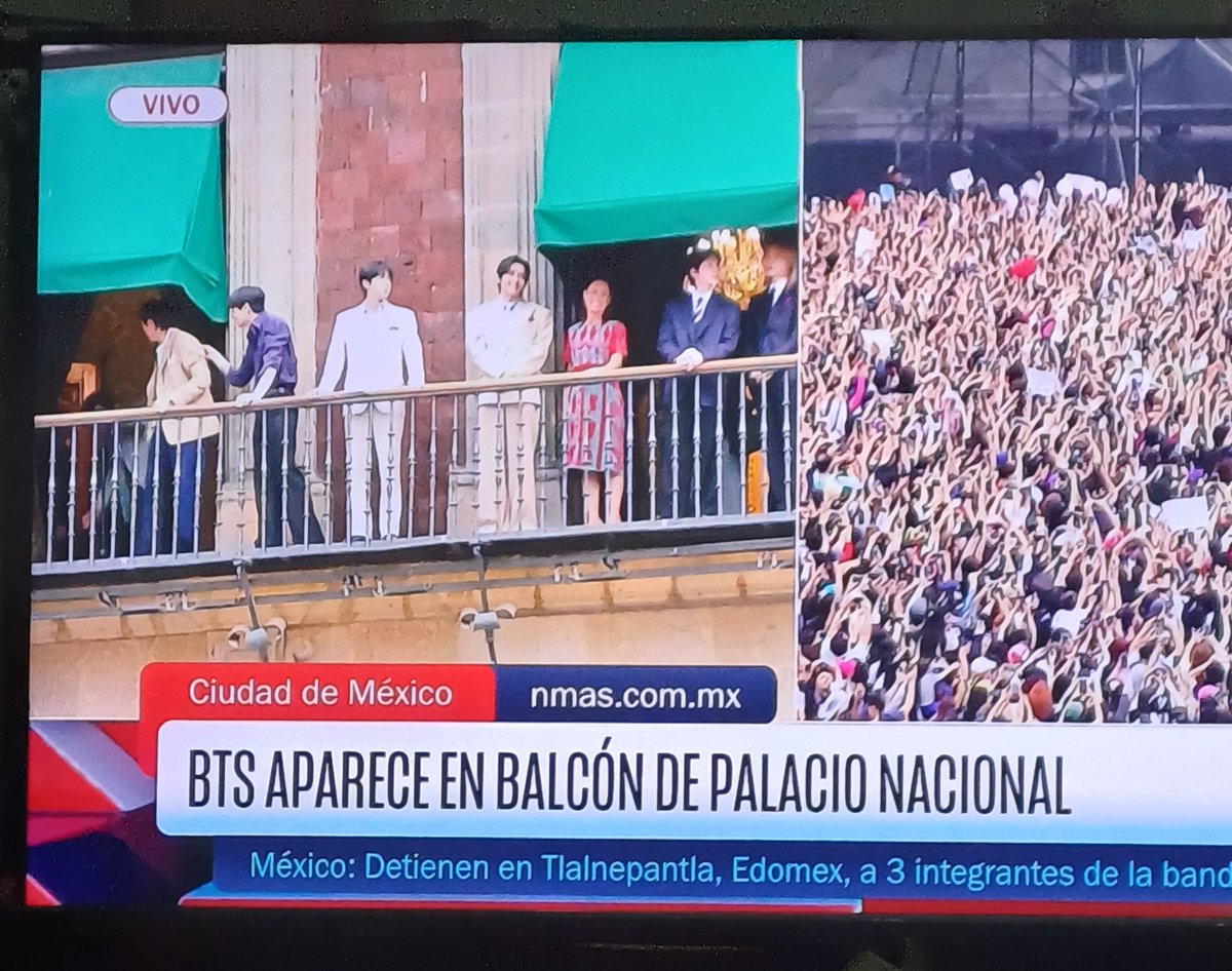 rkvmin_'s tweet photo. veo el zócalo y yo solamente me acuerdo de esto https://t.co/PWvGMZTfdk