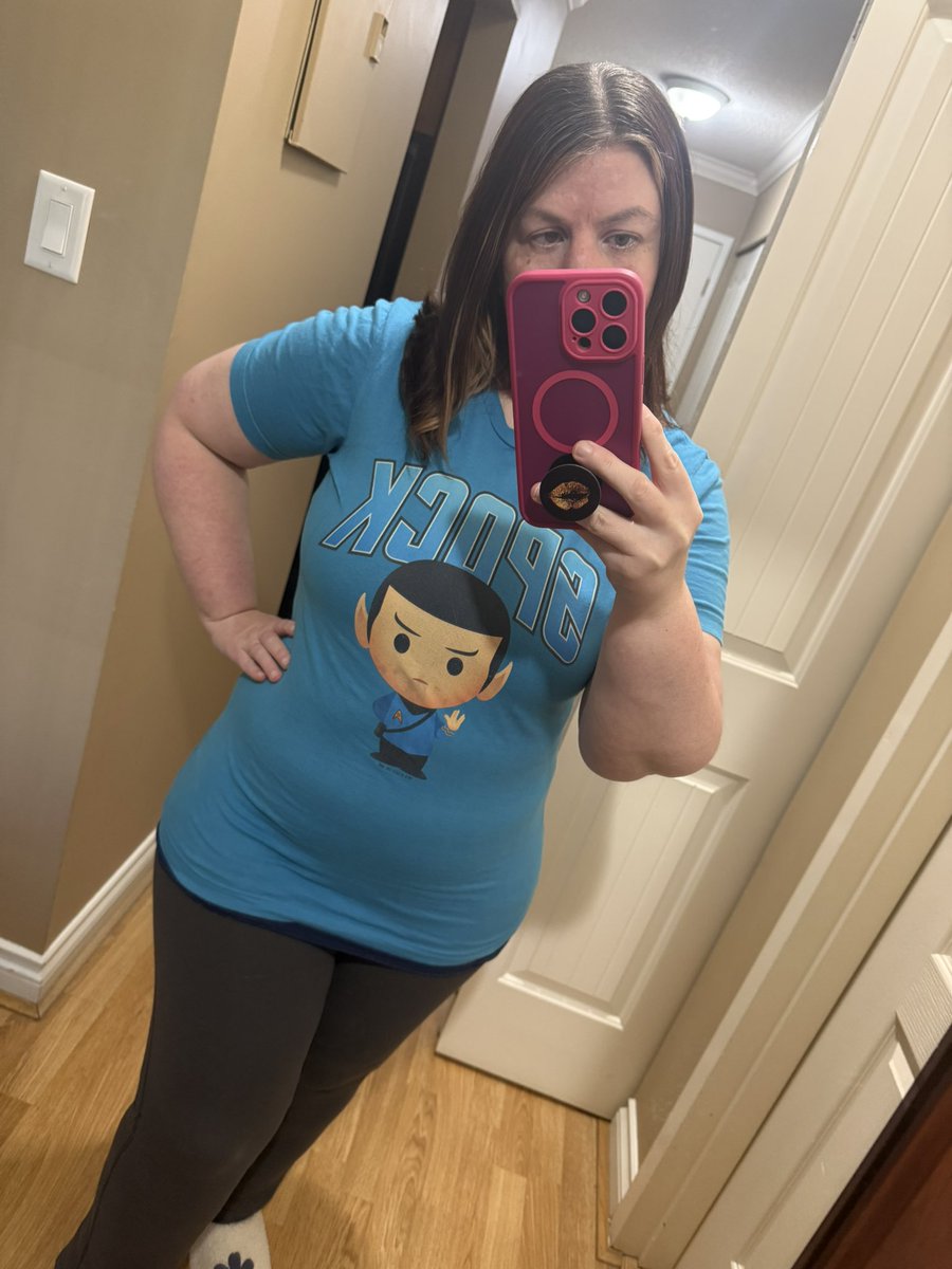 aveiestweets's tweet photo. Happy #TrekTuesday everyone. 🖖🩵 https://t.co/4wRjTkqkrI