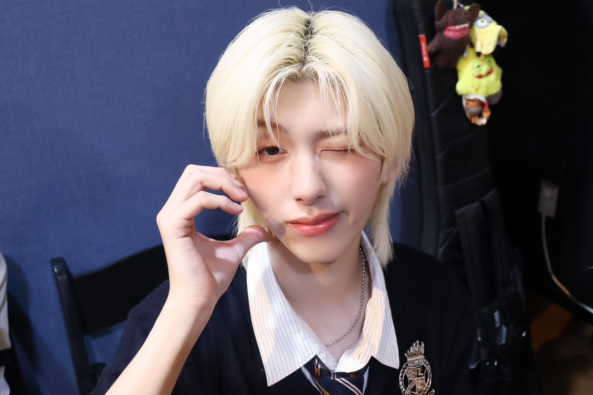 iluvuoo3's tweet photo. 블러셔 잘 보이는 거 진쯔진쯔 조으댜ㅜㅜㅜ https://t.co/UX4hpbG8WF