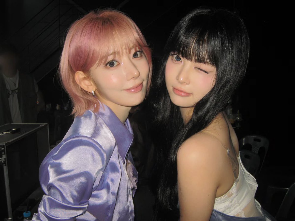 sserapics's tweet photo. CROWNZ OMG https://t.co/P8QBWo97VQ