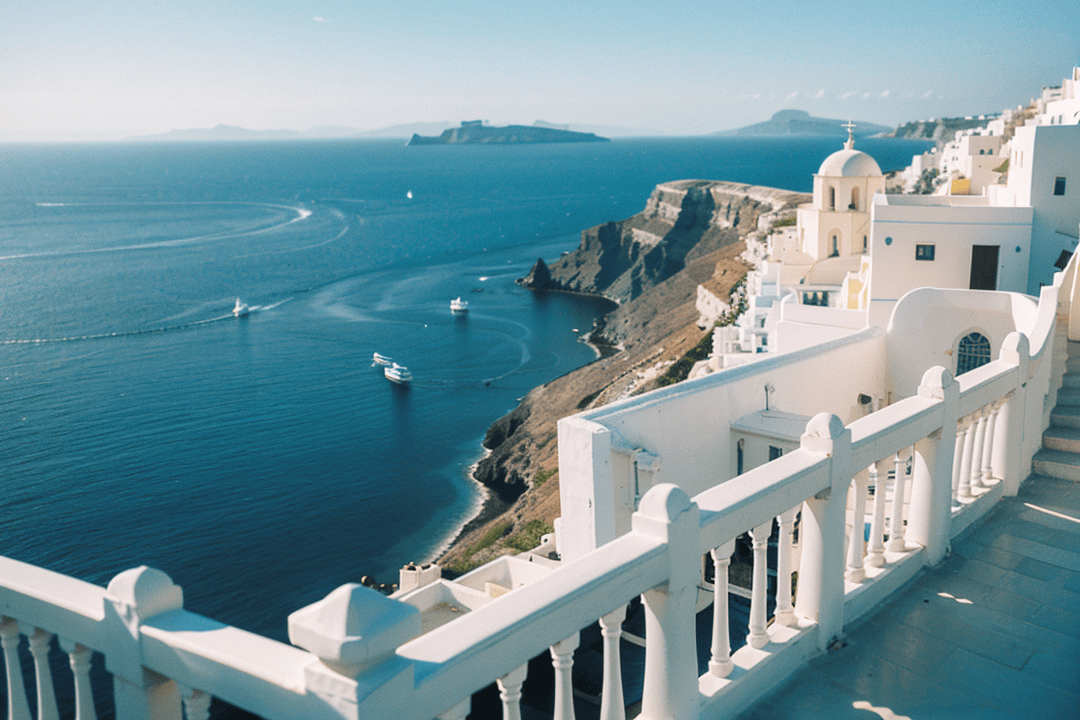 aerjp967365's tweet photo. Chasing golden hour on Santorini’s cliffside—wind in my hair, ouzo on the rocks, and views that make every other worry melt away. Pure perfection. https://t.co/HCB9wnDePY