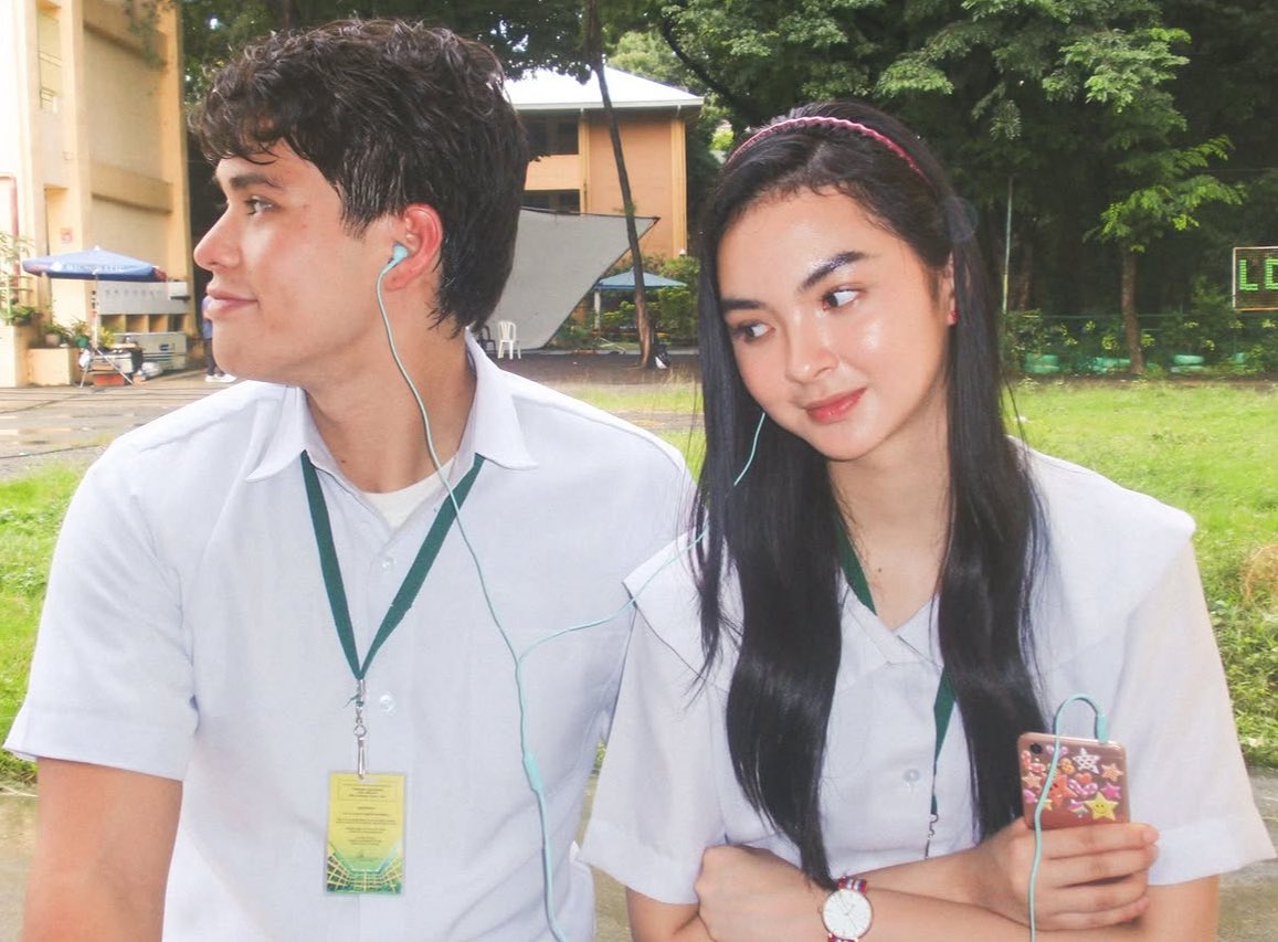 kaiisha_'s tweet photo. “Happy first day ng pagiging yearner ngayong First Sem!”

NAGSISIMULA NA TALAGA 😭😭😭 
#FirstSem https://t.co/voNtfsH9jO