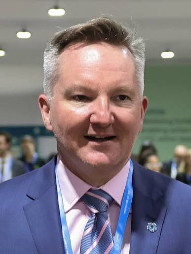 Ausbobsmit's tweet photo. Christopher Bowen blew $12 billion on Green Hydrogen, it failed , so he made a speech saying he never believed it would work. 

Labor. https://t.co/nO1Xc9Ee2M