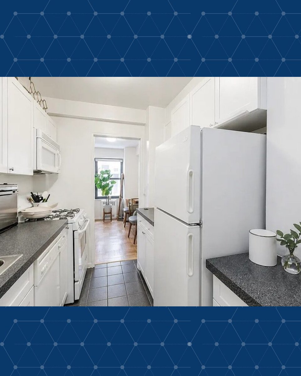 lavazooRE's tweet photo. 🏙️ SUTTON PLACE ELEGANCE �� THIS IS MANHATTAN LIVING! 🏙️

An opportunity you don't want to miss! Nestled in the heart of prestigious Sutton Place, you're steps from the E, M & 6 subway lines, minutes from Midtown's finest dining, world-class shopping at Saks Fifth Avenue, Radio City Music Hall, and Grand Central Terminal — the very best! 👀✨

Features:
🍽️ Generous dining alcove
🐾 Pet-friendly with dedicated dog run!
🚪 24-hour fully attended doorman lobby
🛗 Elevator access
👕 Laundry facilities on-site

View the full listing on LavaZoo and discover more incredible NYC apartments today!

#NYCRealEstate #ApartmentHunting #RentNYC #MidtownManhattan #JustListed