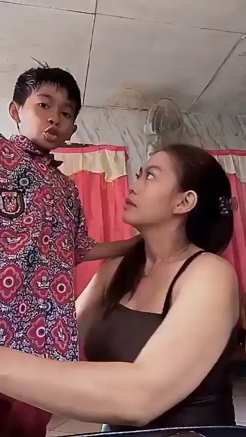 gvahyu's tweet photo. _keseruan_ibu_dan_anak
https://t.co/d2TCHu8kCN https://t.co/CnQZTnQAaa