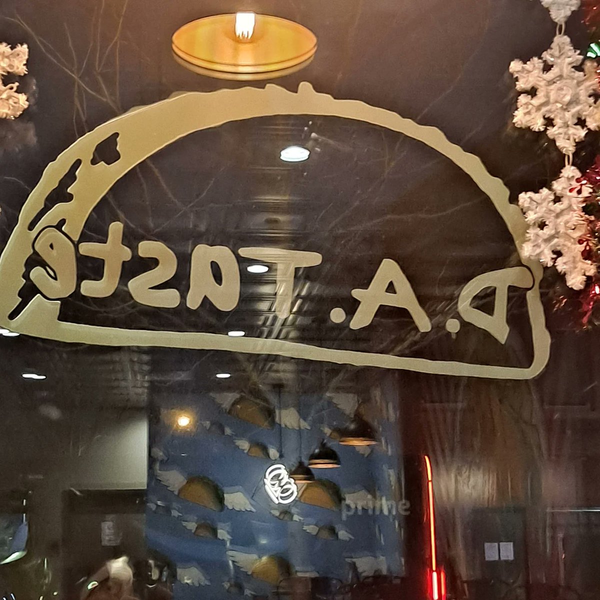 RomanFashapv's tweet photo. Great tacos and birch beer. If you’re ever in Buffalo, NY. https://t.co/0mYrQ4hN41