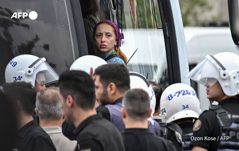 AFP's tweet photo. Police detain dozens protesting against a nationwide LGBTQ crackdown in Turkey.

Before the protesters, who unfurled a banner reading "Being LGBTQ is not a crime", could issue a statement, police detained them, AFP journalists said.

President Erdogan has called LGBTQ "a deviant movement" of "perverts"

https://t.co/jx8MH9Rvmj