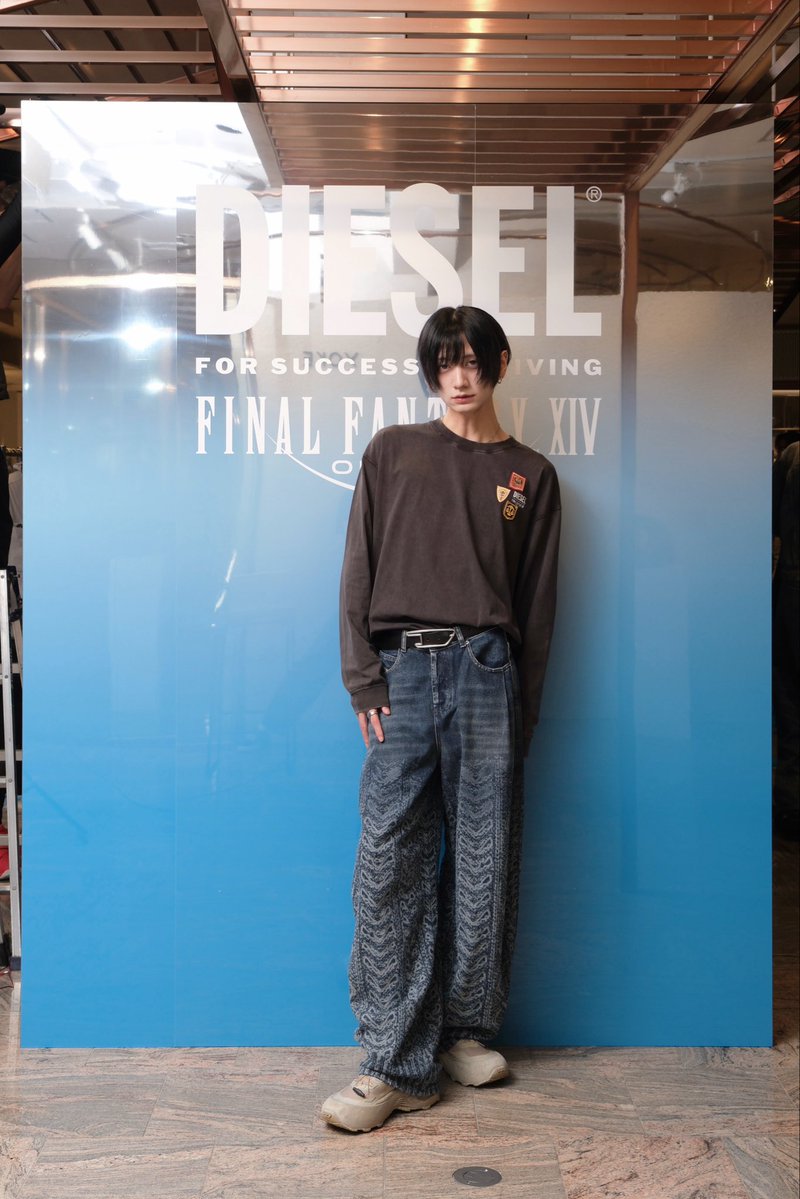 ten_441's tweet photo. DIESEL × FINAL FANTASY XIV お邪魔してきました！
本日から伊勢丹新宿店でポップアップスタートです！作中で活躍するメインキャラのプリントTシャツや、国旗をモチーフとしたジュエリーが登場しています！どれもかわいかった。。( ^꒳^ ) https://t.co/pk7u28FphK