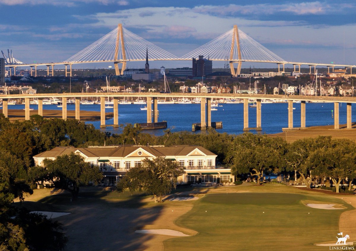 LinksGems's tweet photo. The last in tonight’s Raynor trifecta: the Country Club of Charleston.

It’s long been an axiom in golf that if you’re going to name your club after the city it’s in, your golf course better be damn good.

Any city would be proud to have this 1925 Raynor design take its name. https://t.co/9UtMjEAutb