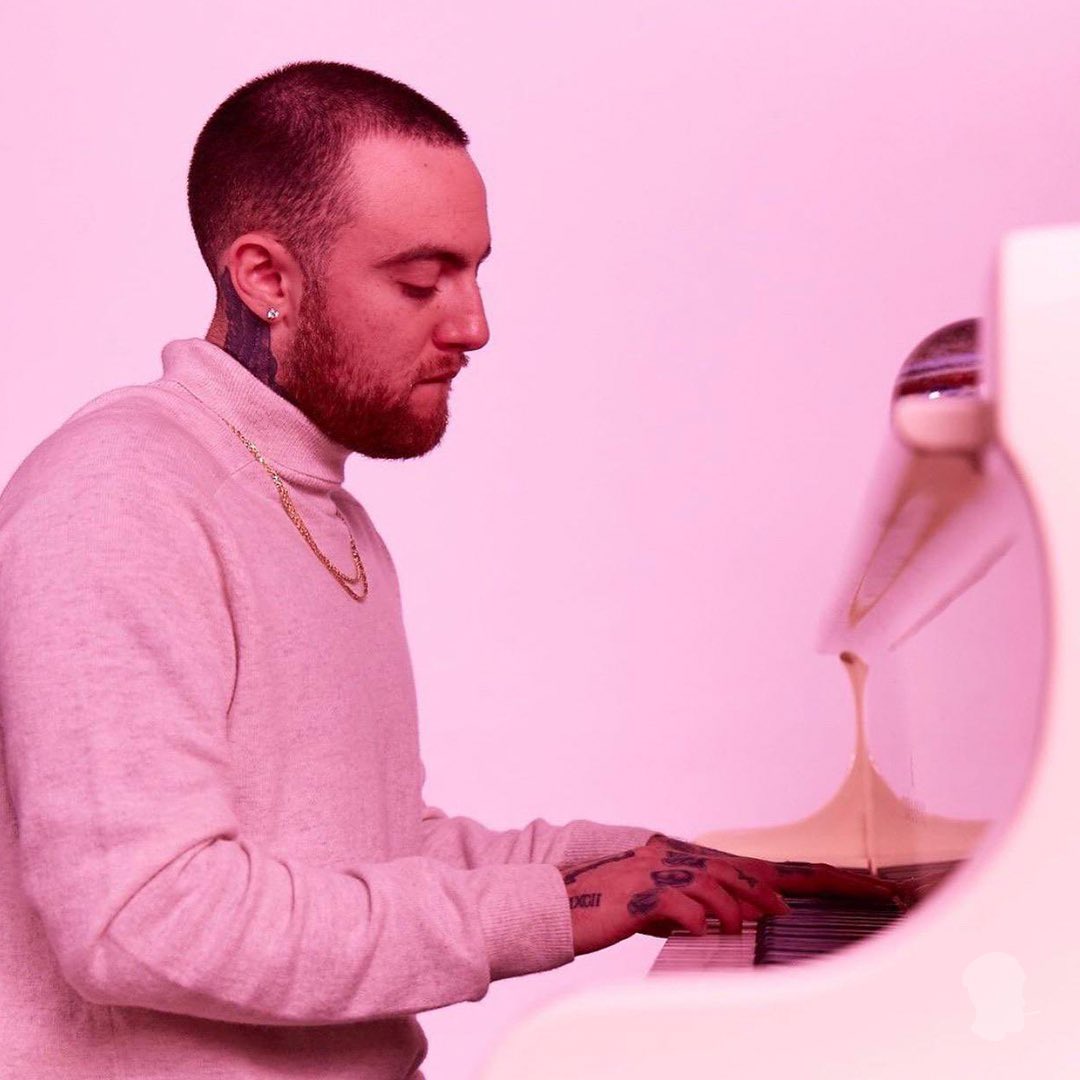 MacMillerMemoir's tweet photo. The Divine Feminine turns 10 🩷☁️

The 10-year anniversary release which includes two new tracks releases on October 2nd.

What’s your favorite song from the album? https://t.co/2zxdJ4MNZQ
