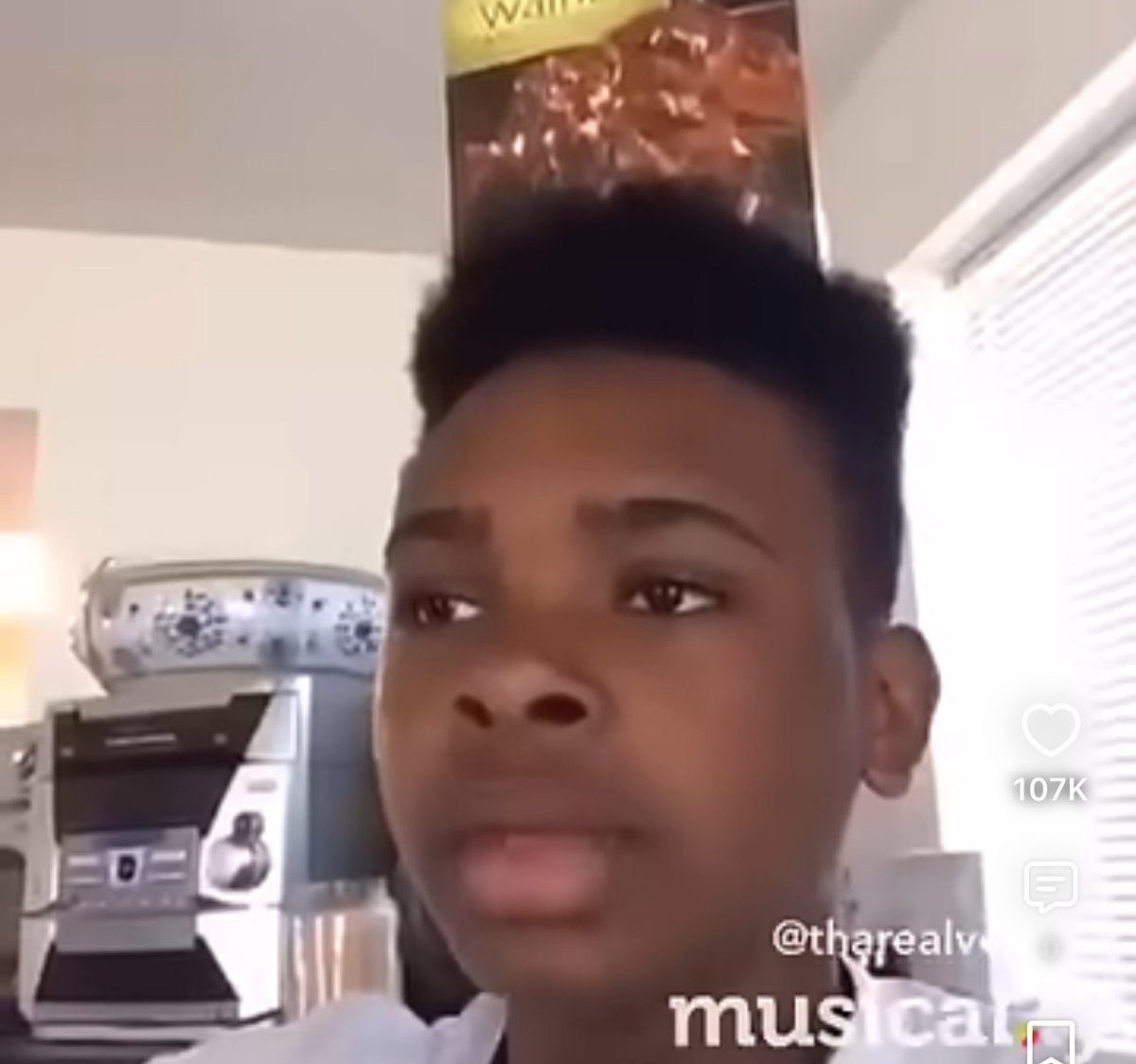 DustAfterDuskk's tweet photo. @nuclearlolly NAHHHH he wouldn’t bite 

“he don’t bite “ https://t.co/XZ7PSp80fM