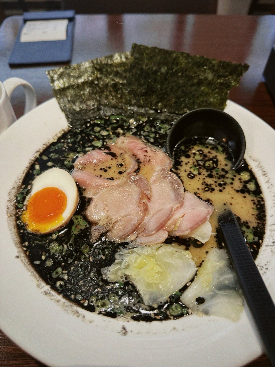 THEHAWK666's tweet photo. It’s 11 PM, the ramen shop’s last order just came, and the steam curling up hits my cold hands—some comfort never changes. https://t.co/cflxhxbZ7k