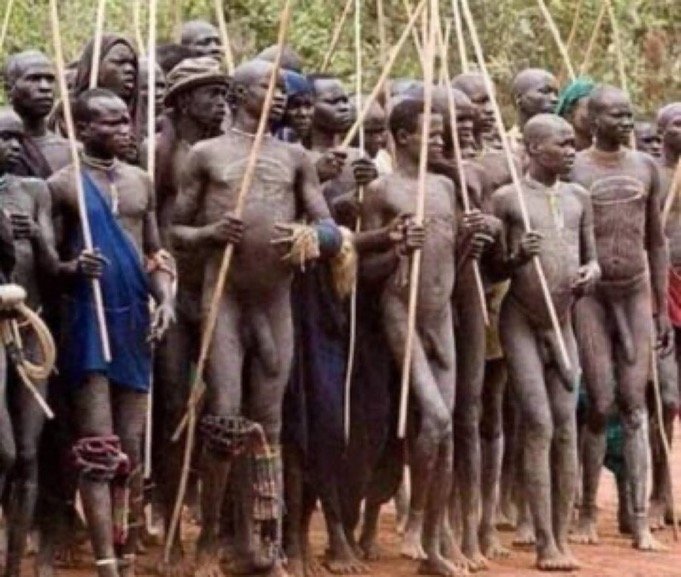 nakawukazfinest's tweet photo. African elders: we have to keep and preserve our Cultures 

The Cultures 👇😂😂 https://t.co/CvrhH6DtW0