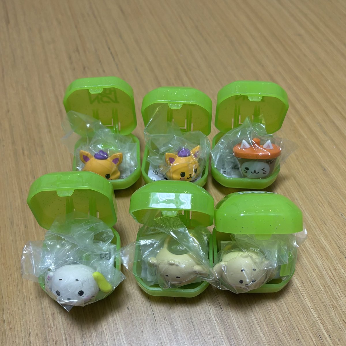 sakupann9's tweet photo. @yushi_sion_0405 検索より失礼いたします。
シオン所持しているのですが、郵送にてサクヤとの交換は可能でしょうか？
ご検討の程、よろしくお願いいたします。 https://t.co/PYaXOQ8FSf