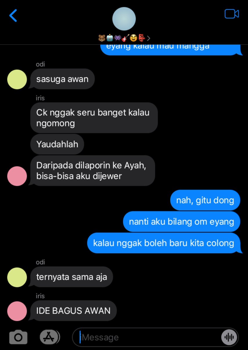 naskahmerona's tweet photo. #awodiris edisi mau nyolong mangga
dari semesta keluarga
one tweet au https://t.co/KzEmbkuORn