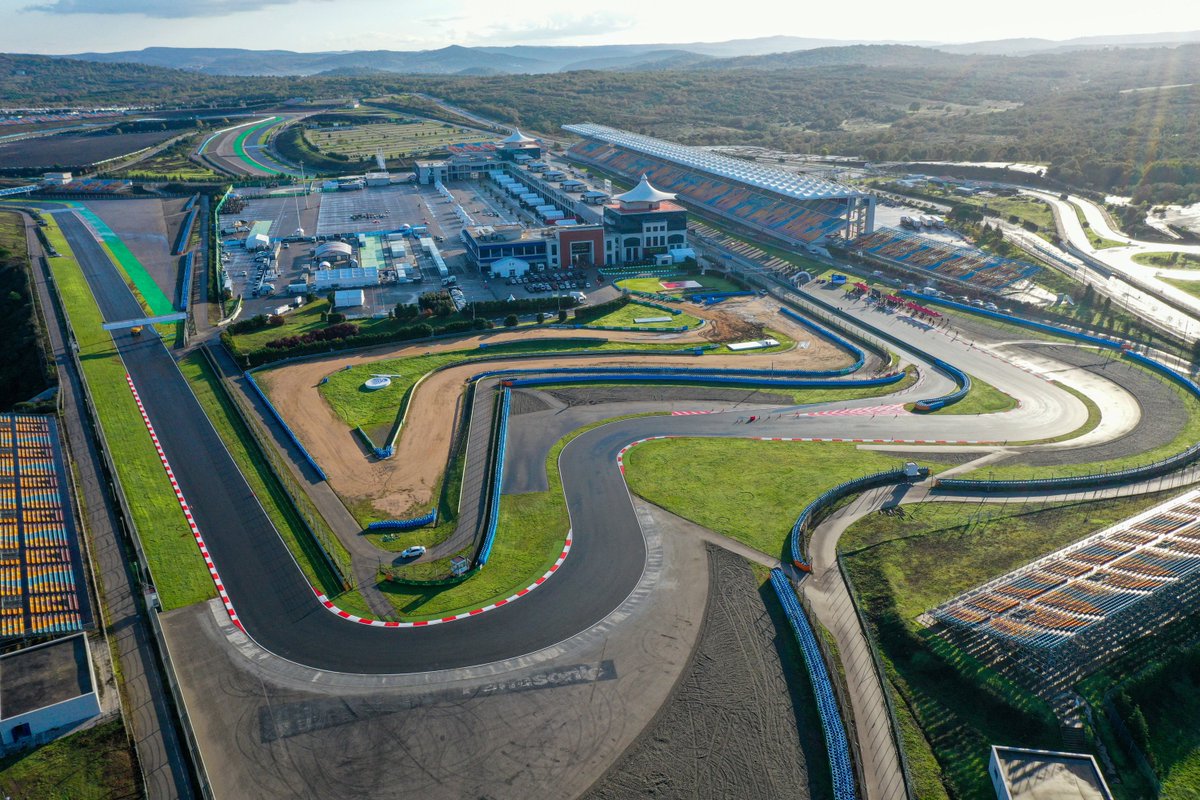 F1GuyDan's tweet photo. 🚨 REMINDER - There are two amazing tracks that will return on the 2027 F1 calendar

🇹🇷 Istanbul
🇵🇹 Portimao

LFG. https://t.co/majqxPX3qI