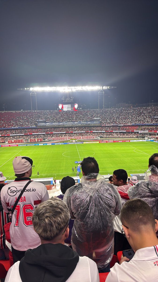 nehoovh's tweet photo. O Morumbi é pra quem acredita https://t.co/GhQWCpDznc