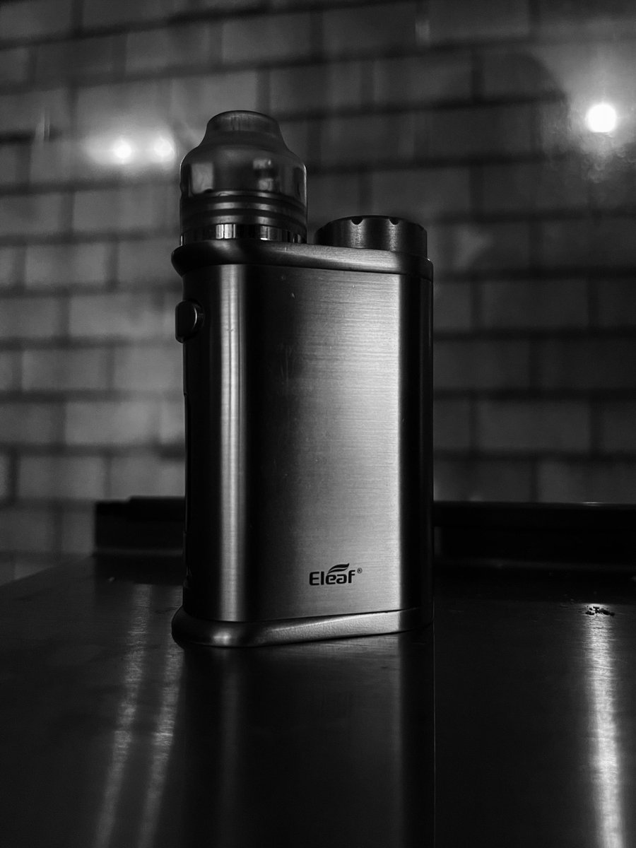 kyriexxx's tweet photo. さてと

#vape https://t.co/1oht2gMc1h