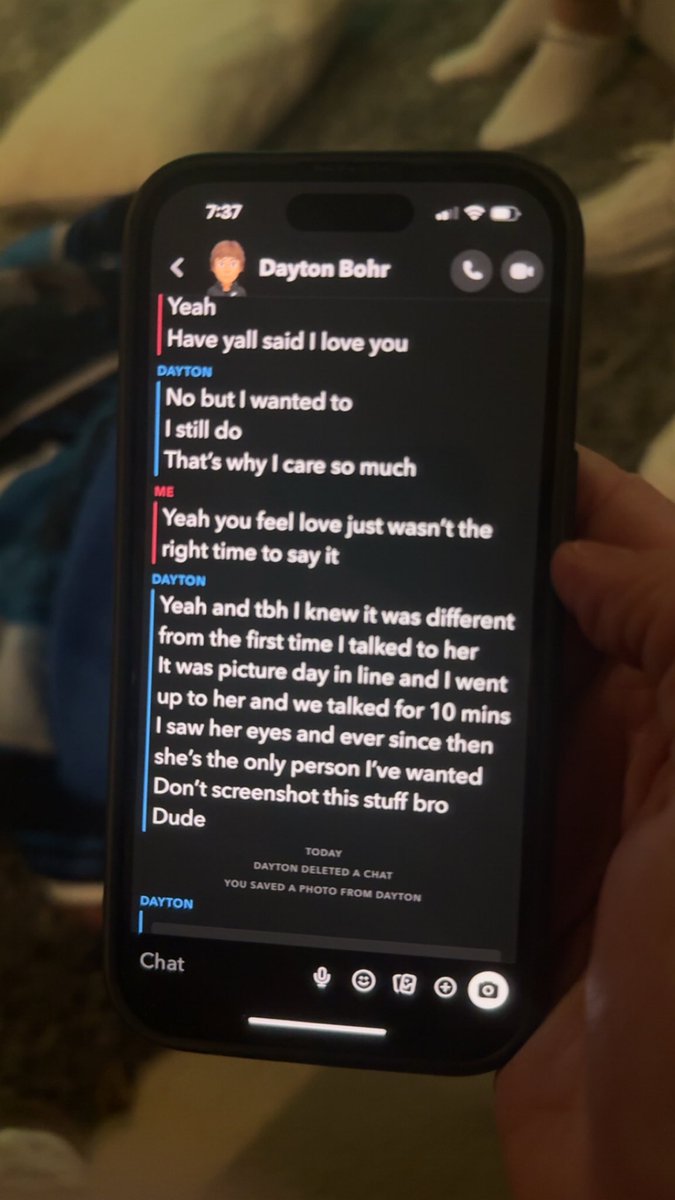 Raymore12B's tweet photo. Dayton bohrs ugly ass shouldn’t be worried about getting with anyone else, feel bad for whoever he sent this sorry ass message to #dork #shedontwantyou https://t.co/WAdexvAX8m