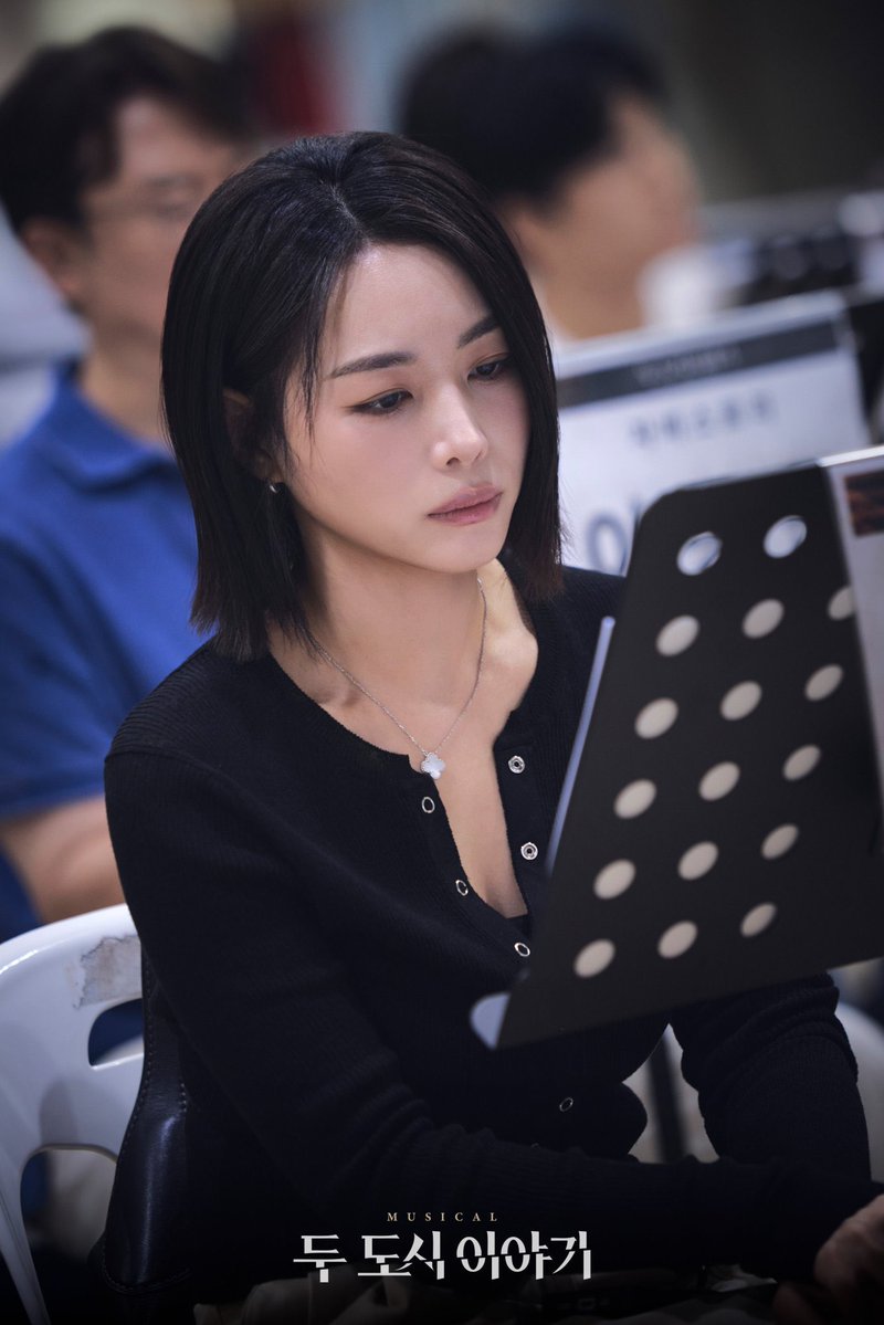 2__ppi's tweet photo. 1번여자사건겪고
2번여자되는것같음이// https://t.co/lBHwZOGTio