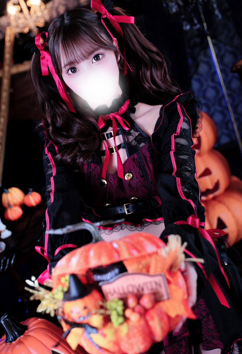 TglobW7's tweet photo. 今月の下旬に
ハロウィンのパネル、２パターンで撮るよ🤭
楽しみにしててね？💕︎

⬇️去年のハロウィンパネル🎃🦇🕸 https://t.co/pbnYBCGBOE