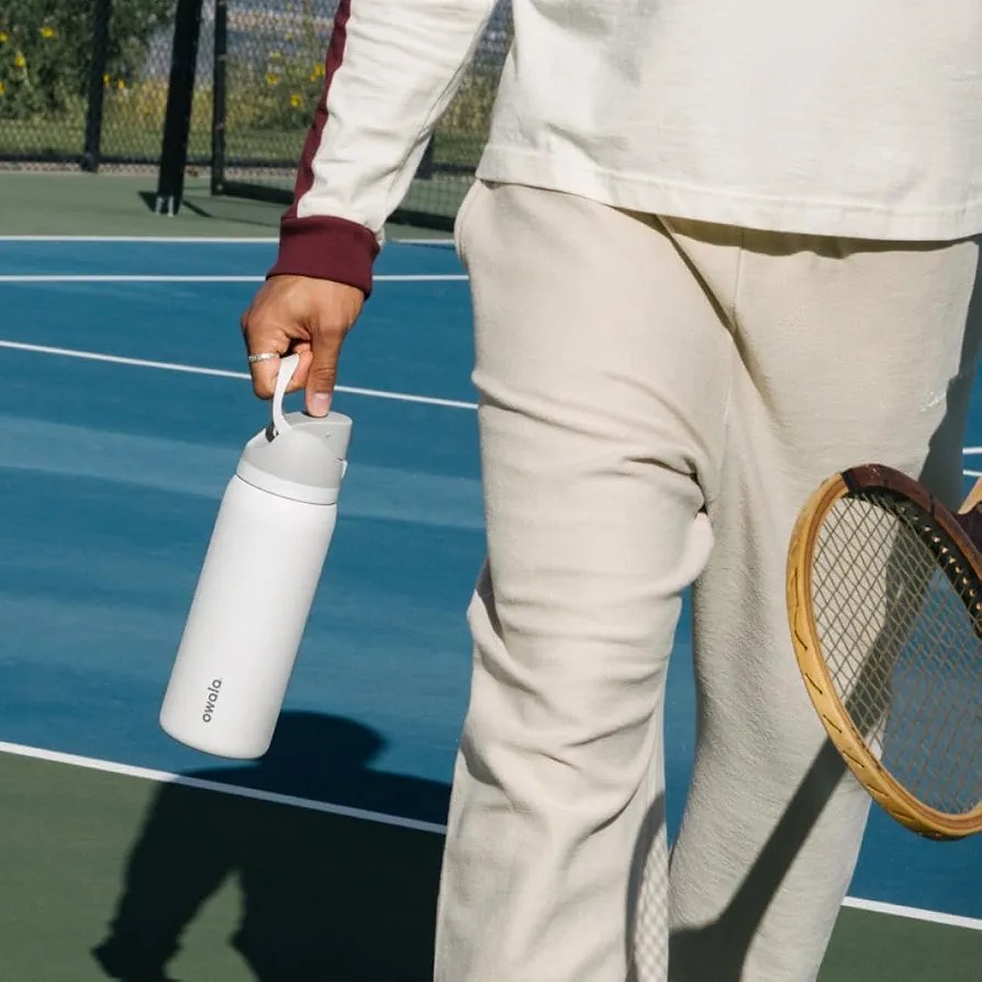 cleanse29's tweet photo. Gym buddy approved. 💪 Stay refreshed during your heaviest workouts. The Owala 40oz tumbler fits right in your cup holder. 
Shop link in bio.. 
#FitnessGoals #OwalaLife #WorkoutGear #GymTok #ad https://t.co/xEbZkAmRkv