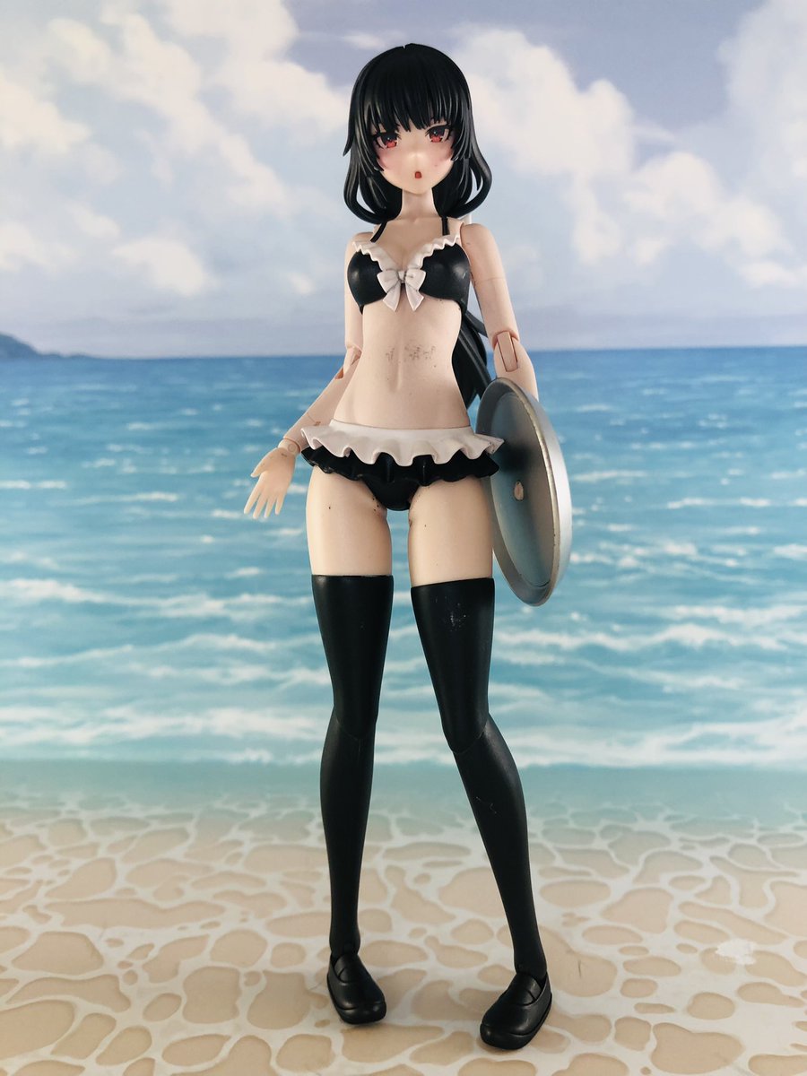 0714Tesshy's tweet photo. プラモ制作　薬師寺久遠
結城まどか水着を使用して水着肌を塗装、立ちポーズは太ももをリツカ水着使用したりしながら作りました。
座りポーズはまどかのままなので立ちポーズに比較して足が短め。正面から見るとH過ぎる！
#創彩少女庭園 https://t.co/acocIZ33kF