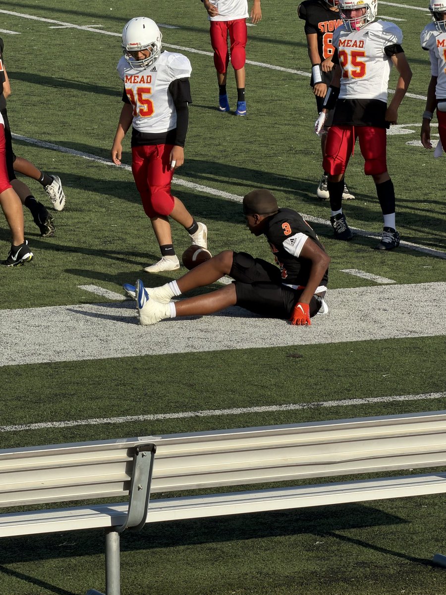 StovallMS_AISD's tweet photo. At the 8th grade Steer football game at Smith Stadium today against @MeadMS_AISD!
@DrWynneLaToya
@StovallSports #StovallFootball
#ChooseAldine @A_TeamAthletics https://t.co/0hkhCfcE9h