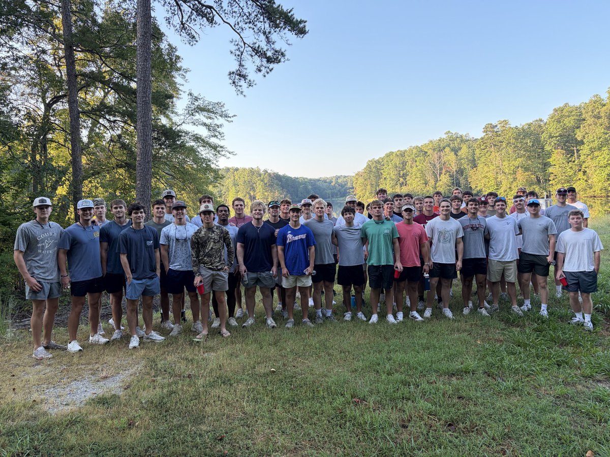HSC_Baseball's tweet photo. The fall semester has been great and we haven’t even started baseball yet!!
✔️ Team camping trip
✔️ Football Saturdays https://t.co/UIFYHAhQu0